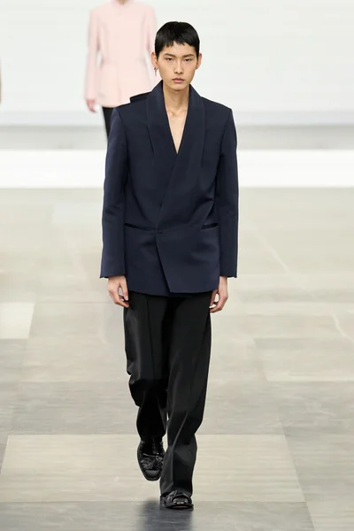 Look 47